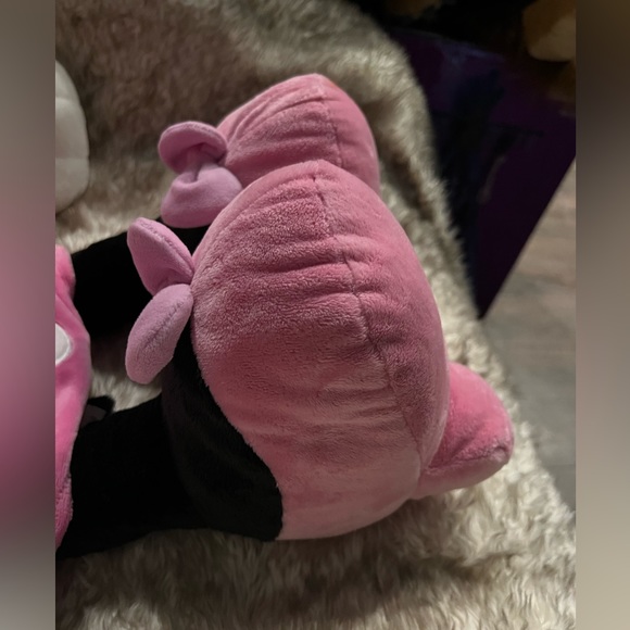 DISNEY MINNIE MOUSE PLUSH DOLL - Picture 4 of 6